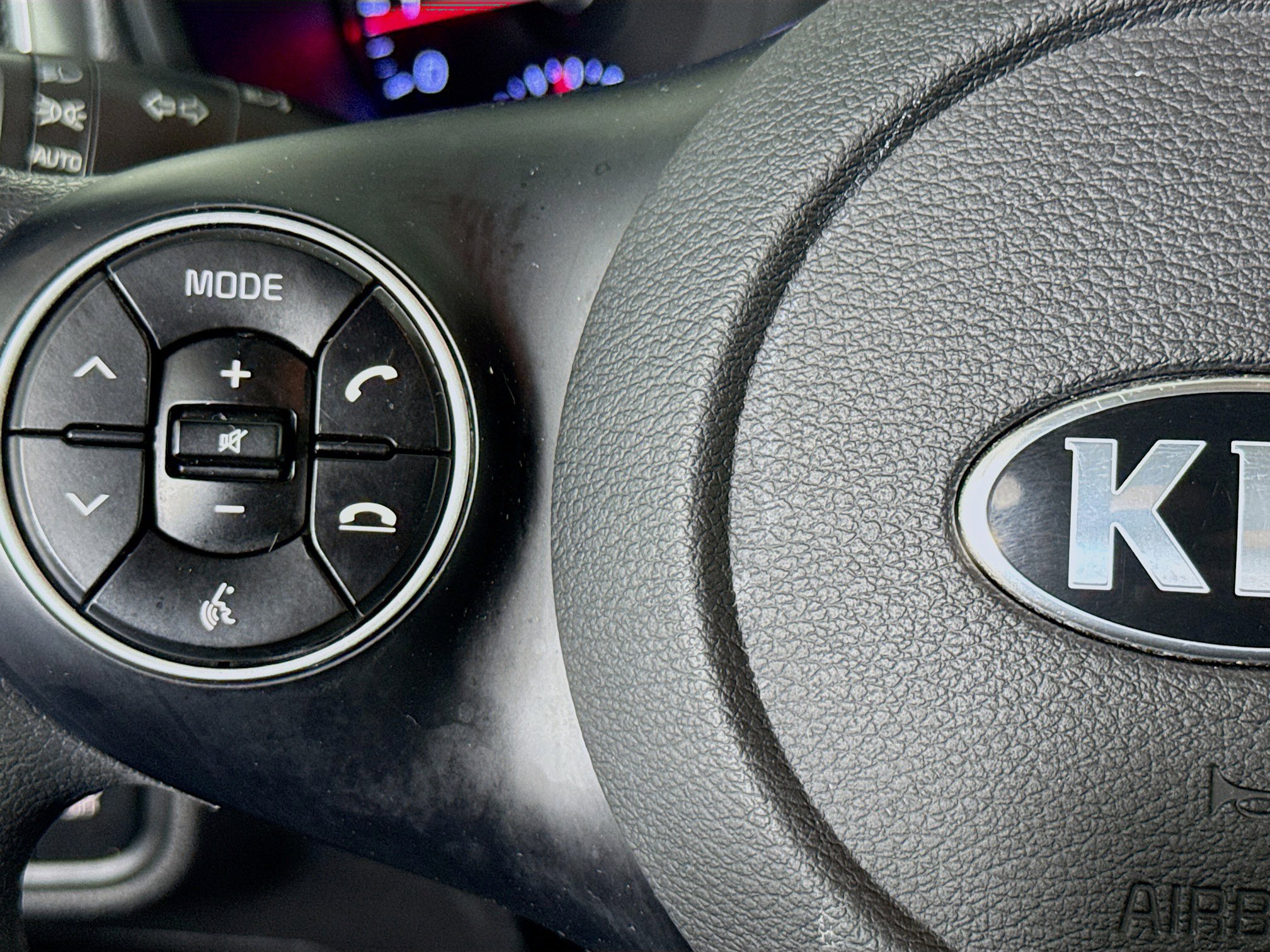 Used 2020 Kia Soul LX image 11