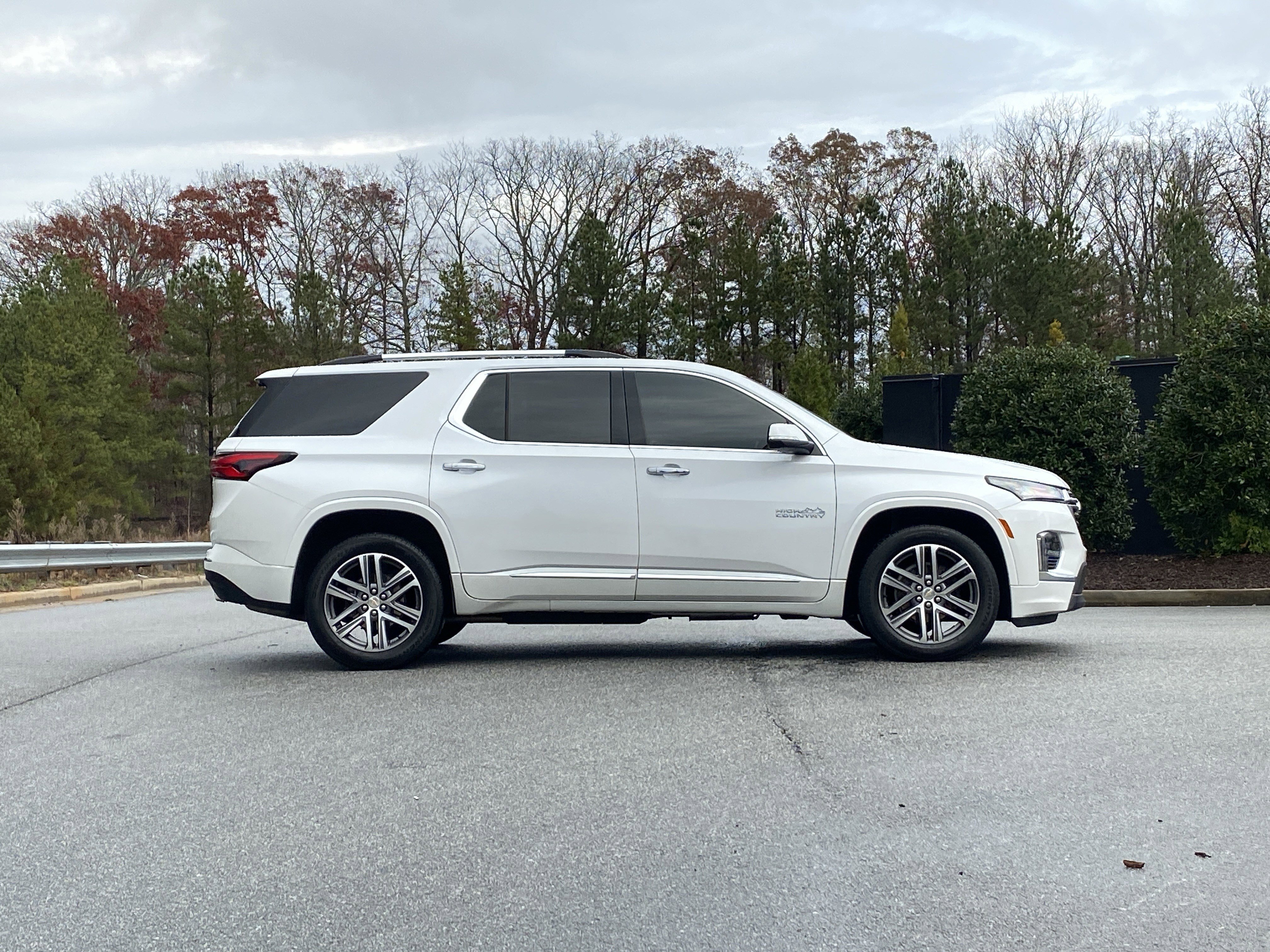 Used 2024 Chevrolet Traverse High Country w/ LPO, Floor Liner Package image 5