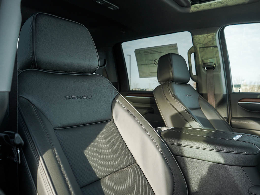New 2026 GMC Sierra 2500 Denali w/ Denali Reserve Package image 10