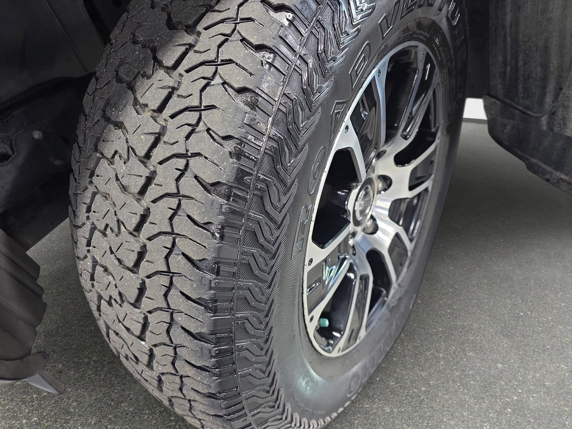 Used 2021 Nissan Titan SV w/ Off Road Protection Package image 31