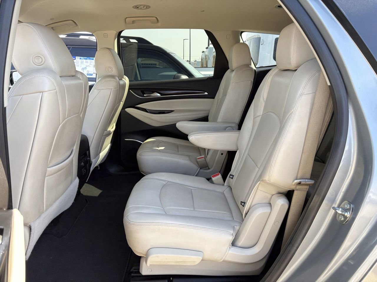 Used 2023 Buick Enclave Essence w/ Sport Touring Edition image 28