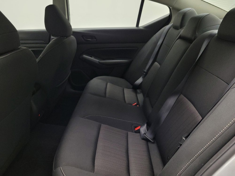 Used 2024 Nissan Altima 2.5 SV image 18