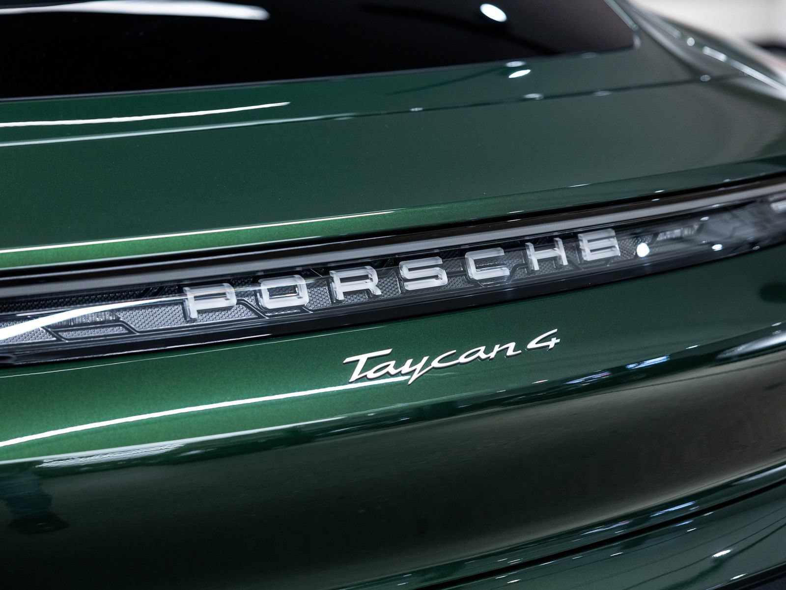 New 2026 Porsche Taycan AWD/4WD image 22