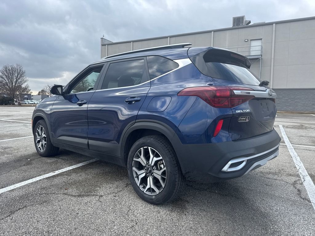 Used 2021 Kia Seltos EX image 4