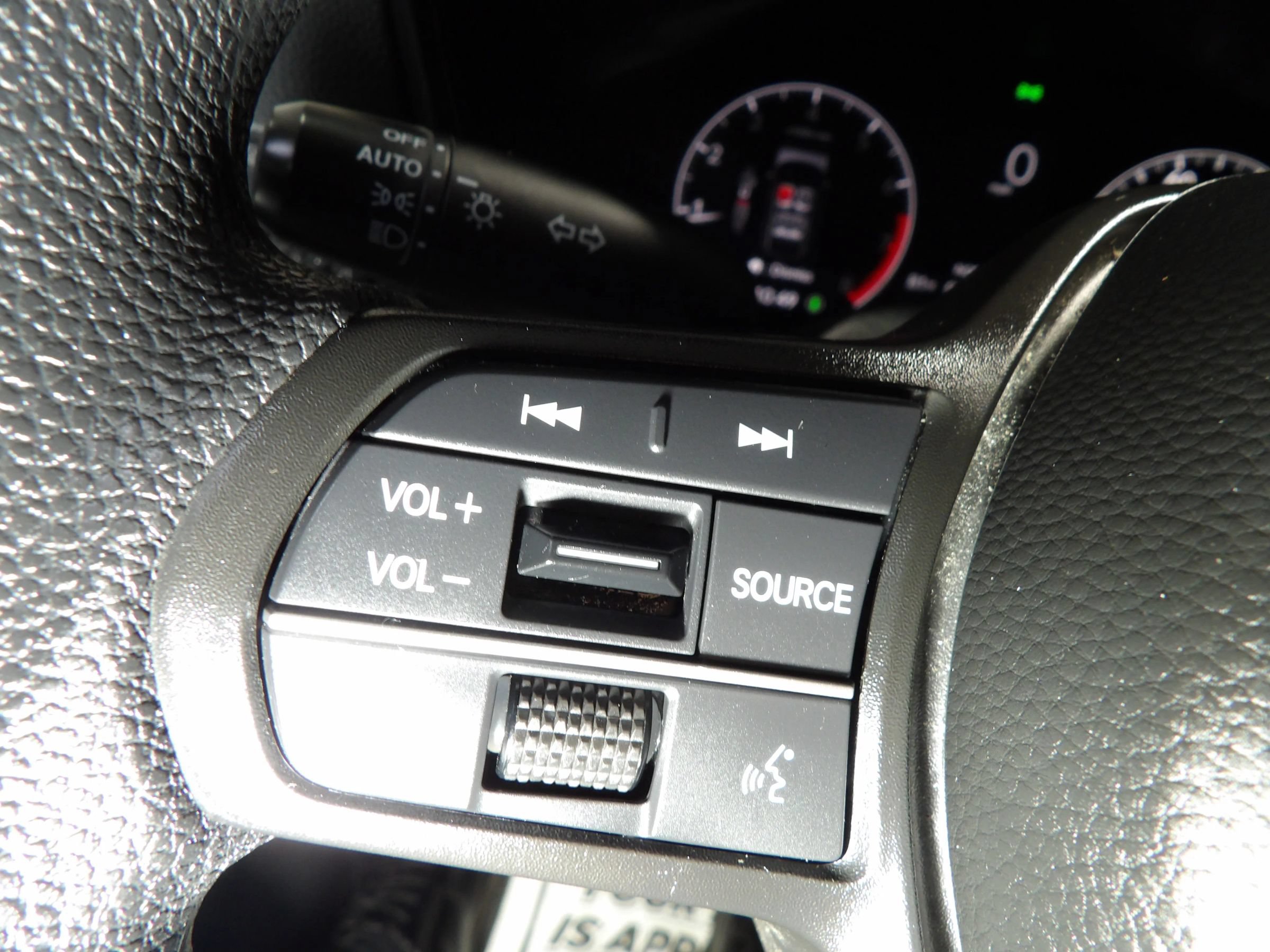Used 2025 Honda CR-V EX image 20
