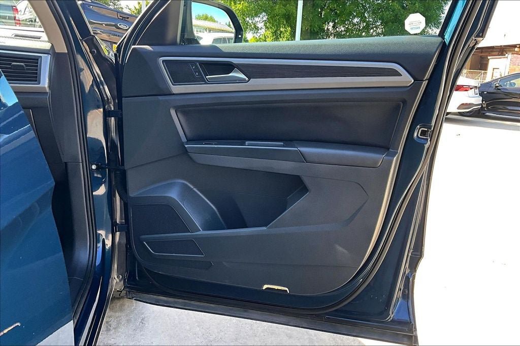 Used 2020 Volkswagen Atlas SE w/ Panoramic Sunroof Package AWD/4WD image 26