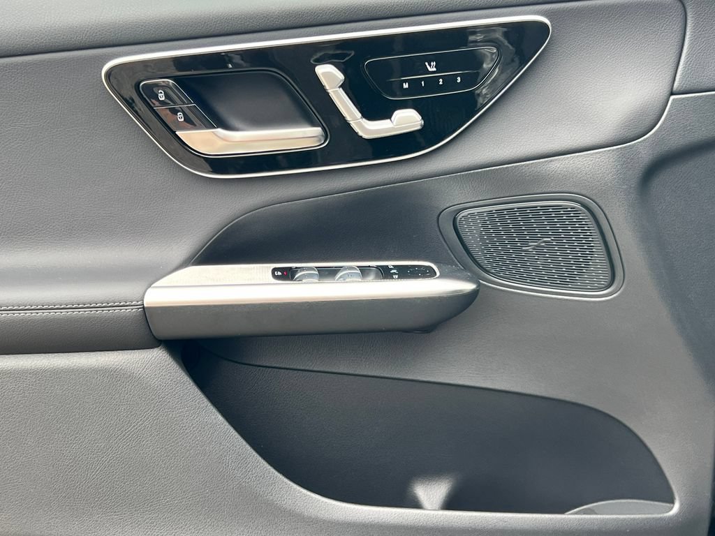 New 2027 Mercedes-Benz GLC 300 4MATIC image 15