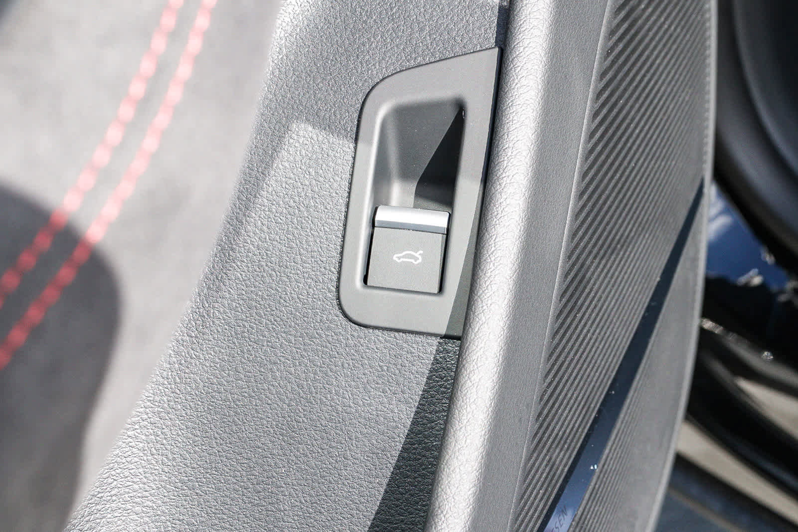 New 2025 Audi RS Q8 performance image 25