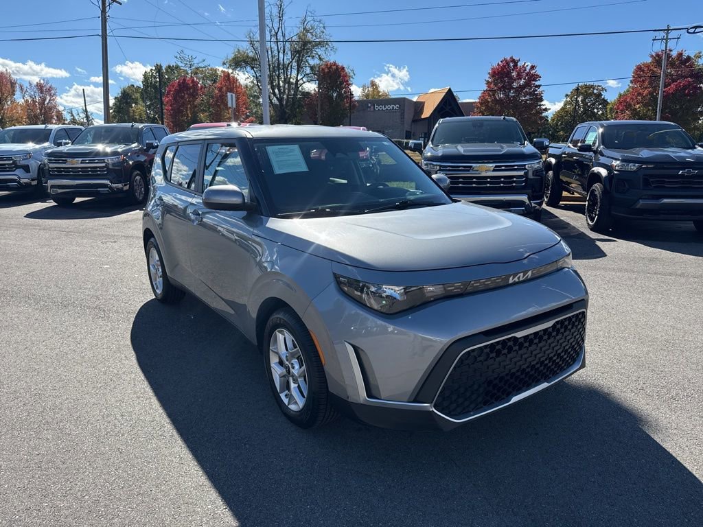 Used 2024 Kia Soul LX w/ Option Group 015 image 7