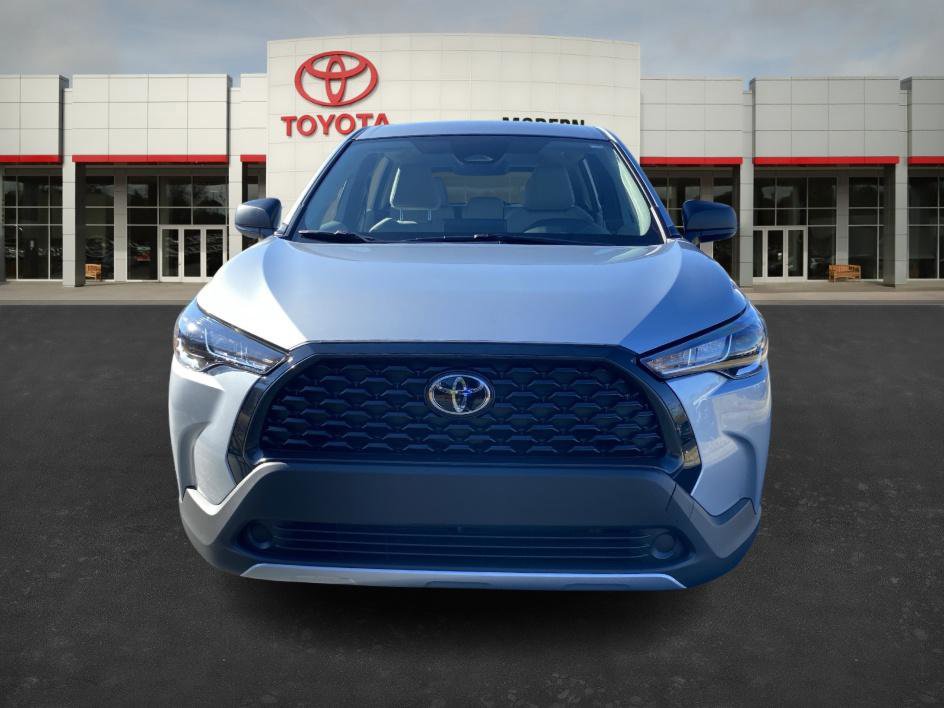Certified 2025 Toyota Corolla Cross L image 2