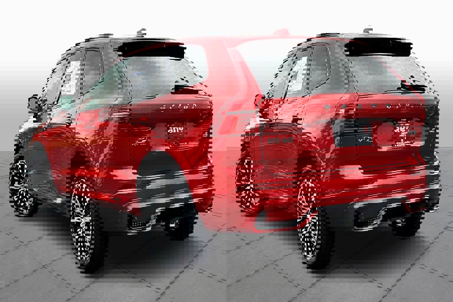 Certified 2023 Volvo XC60 B5 Plus w/ Climate Package image 11