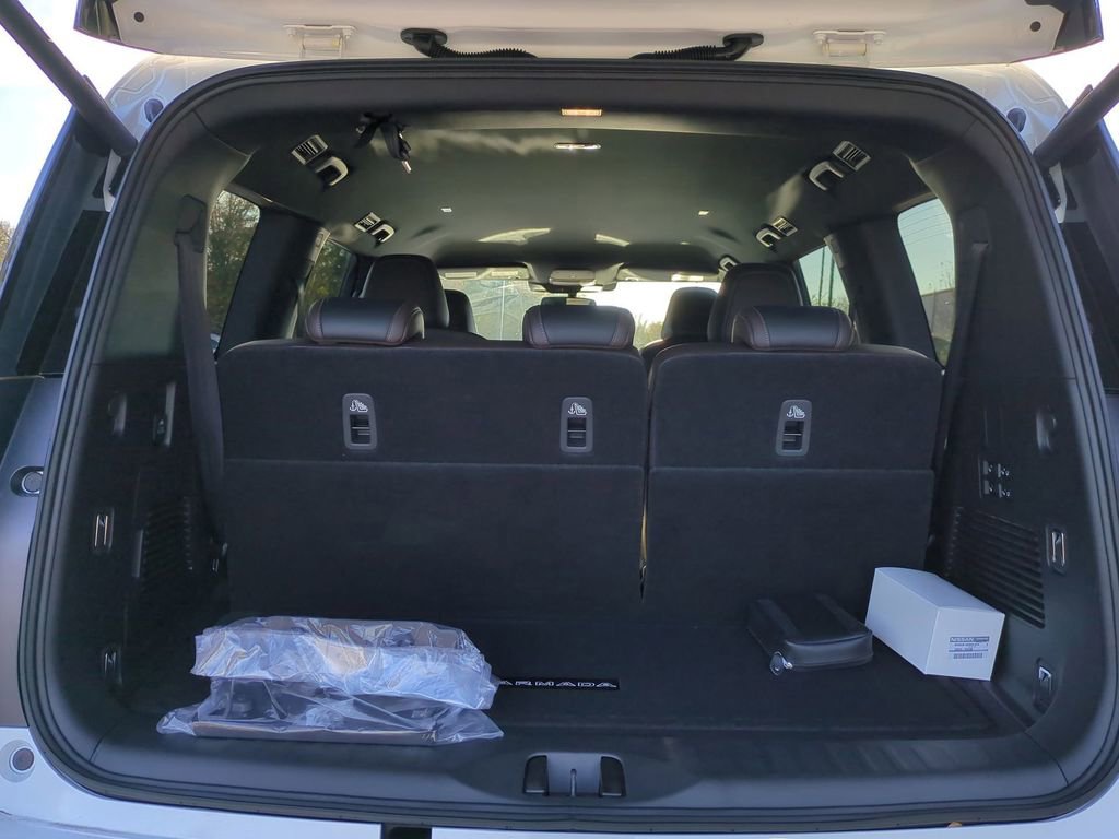 New 2026 Nissan Armada SL w/ Captain's Chari Seat Package image 31