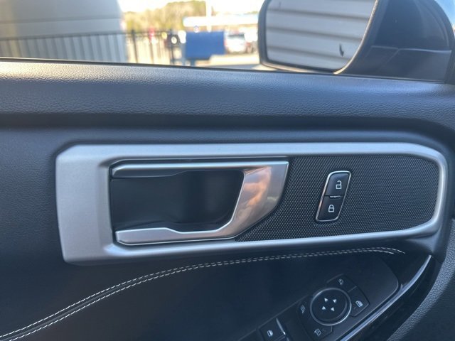 Used 2023 Ford Explorer ST image 12