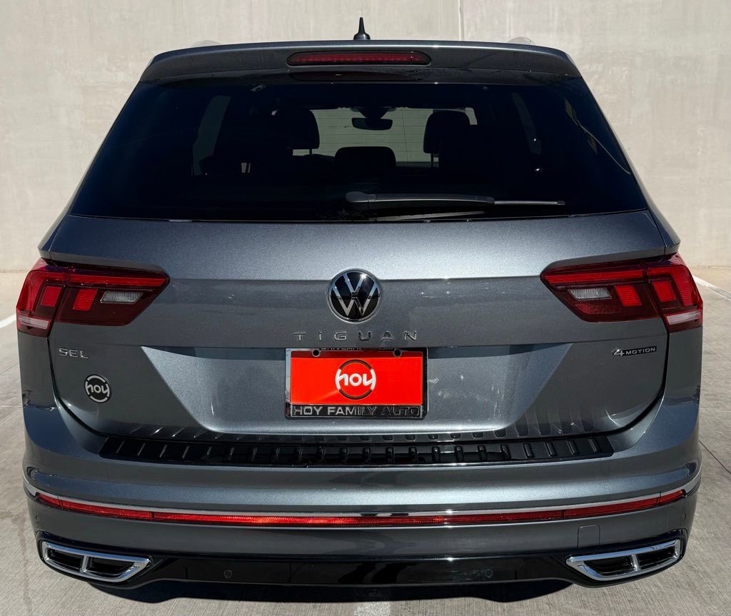 Used 2022 Volkswagen Tiguan SEL R-Line image 4