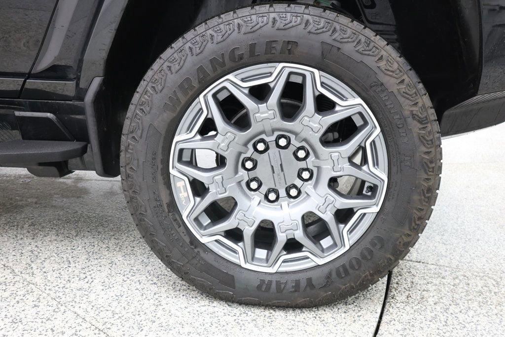 Used 2024 GMC Hummer EV 3X image 6