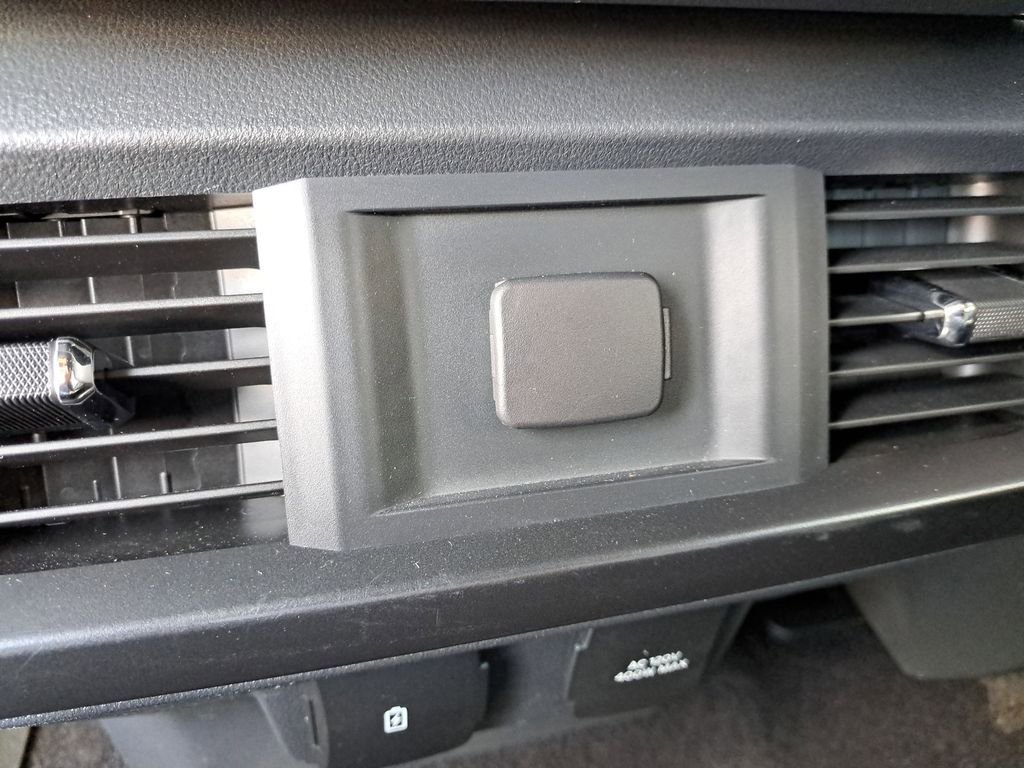 Used 2022 Ford F150 Raptor w/ Convenience Package image 9