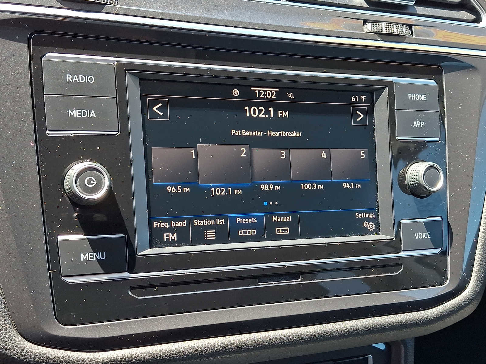 Used 2020 Volkswagen Tiguan S FWD image 16