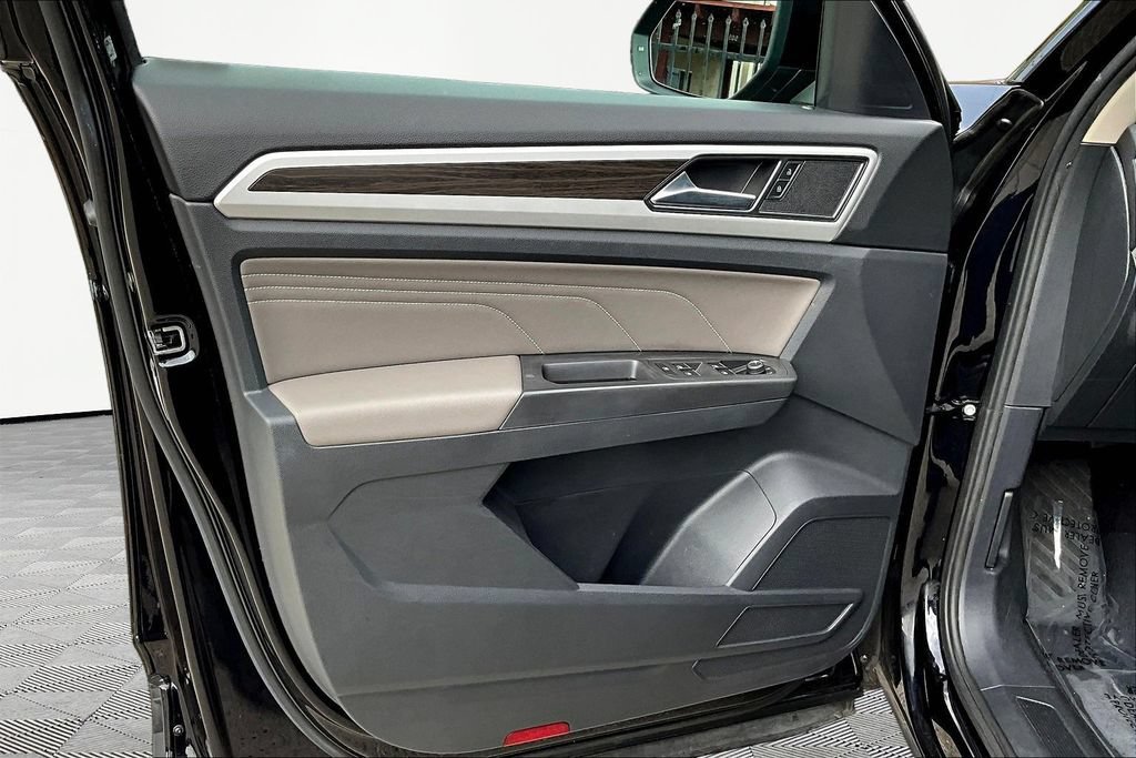 Used 2023 Volkswagen Atlas SE FWD image 19