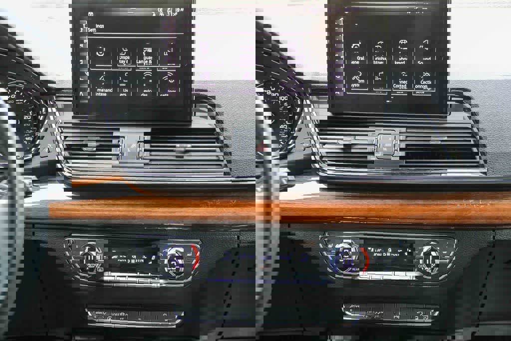 Used 2022 Audi Q5 2.0T Premium image 14