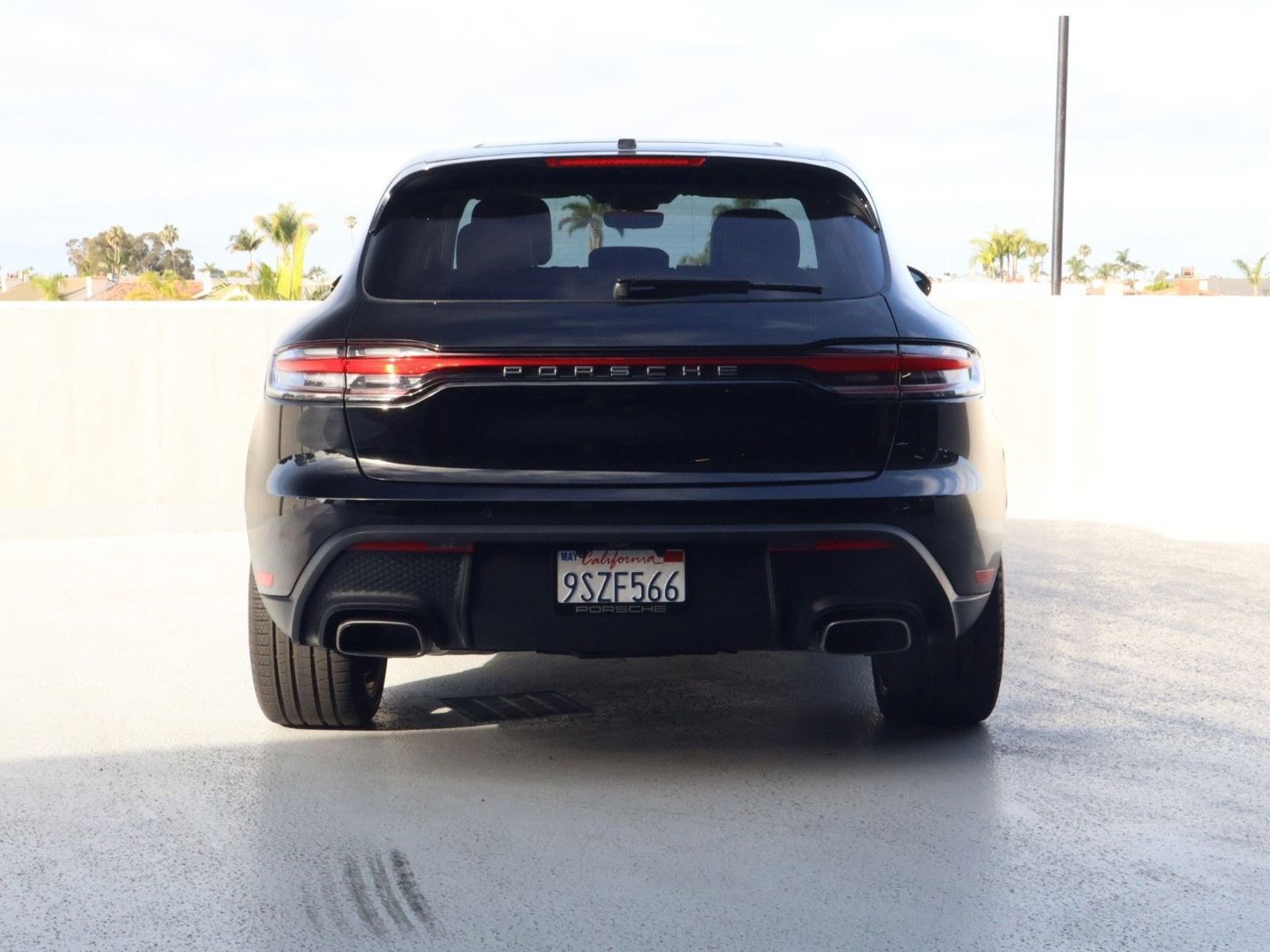 Certified 2024 Porsche Macan image 10