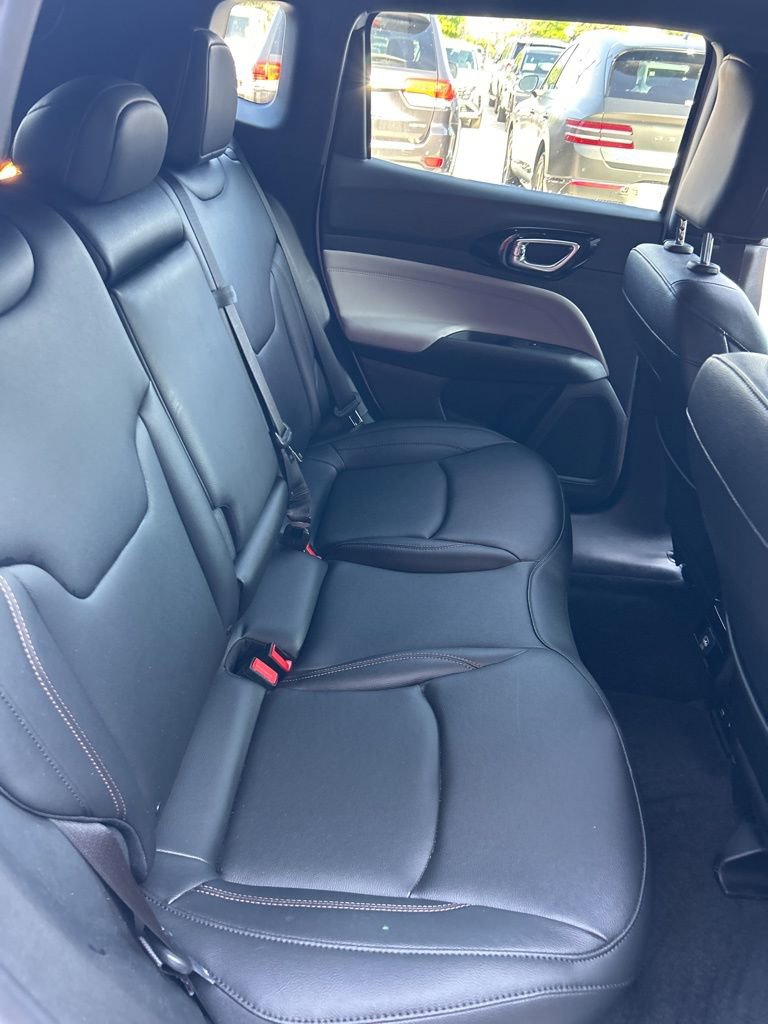 Used 2024 Jeep Compass Limited image 14
