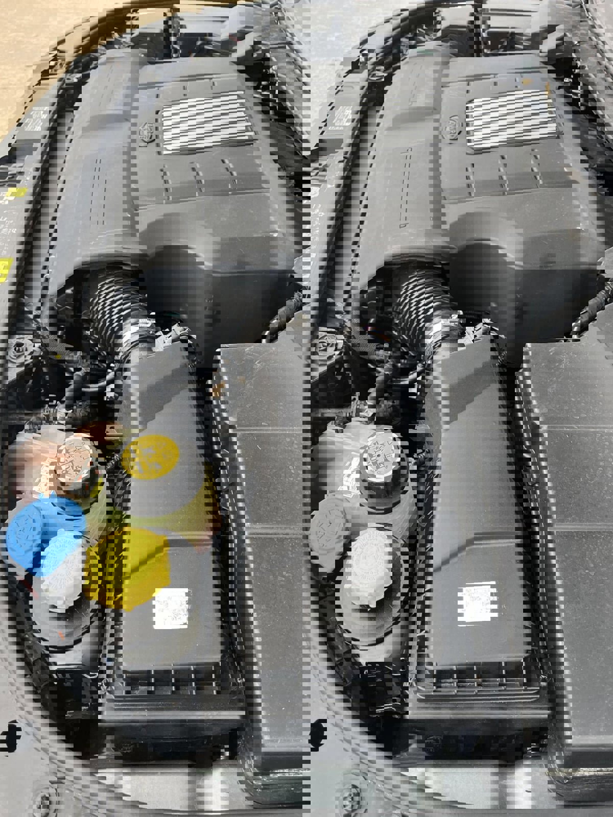 Used 2015 Land Rover LR4 HSE LUX image 10