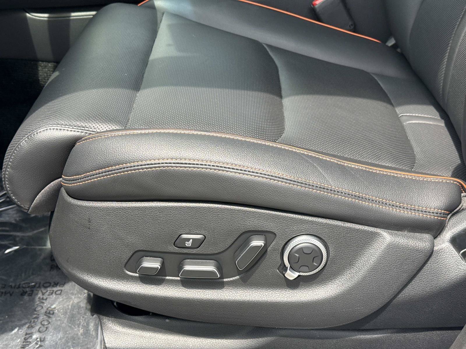 Used 2026 Genesis GV70 2.5T Sport Prestige AWD/4WD image 25