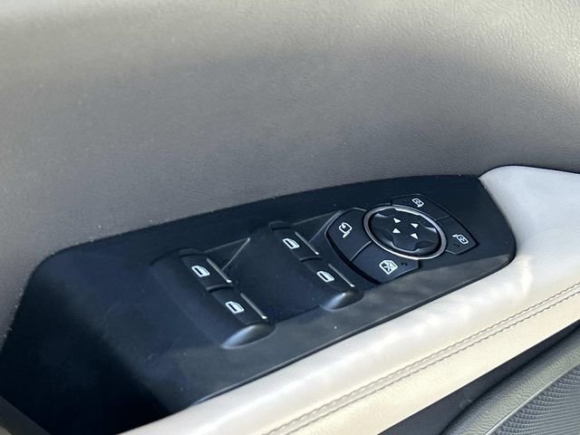 Used 2022 Lincoln Nautilus FWD w/ Premium Package image 19