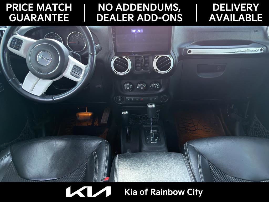 Used 2015 Jeep Wrangler Unlimited Sahara image 15