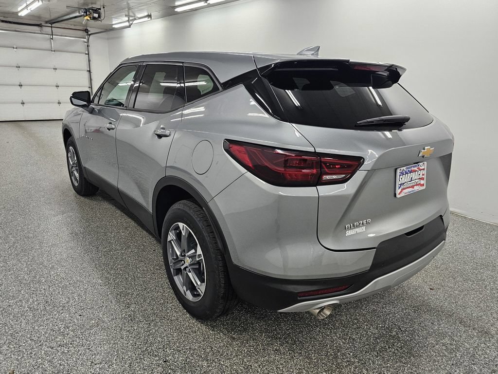 Used 2026 Chevrolet Blazer LT FWD image 7
