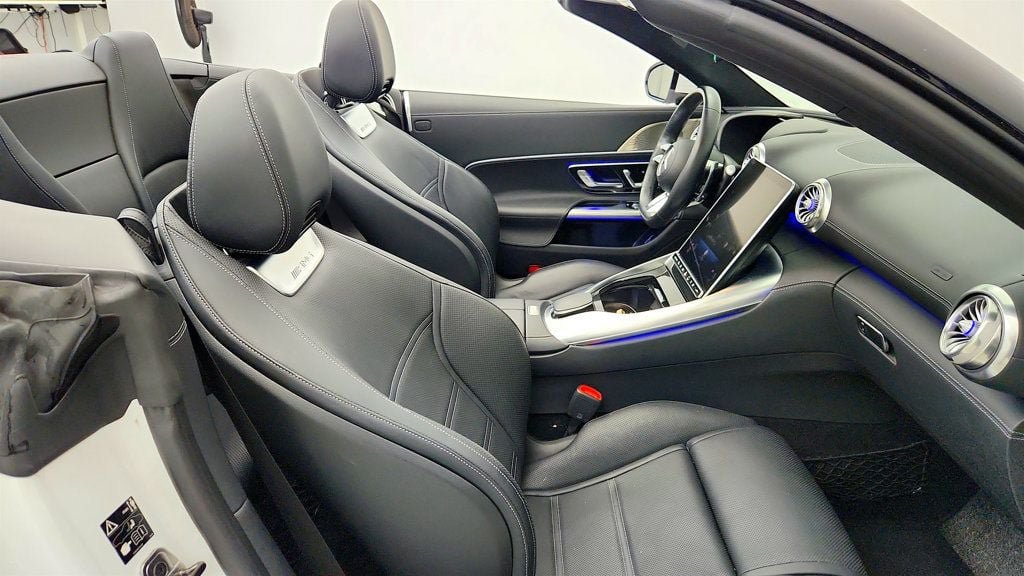 Used 2023 Mercedes-Benz SL 55 AMG 4MATIC image 20