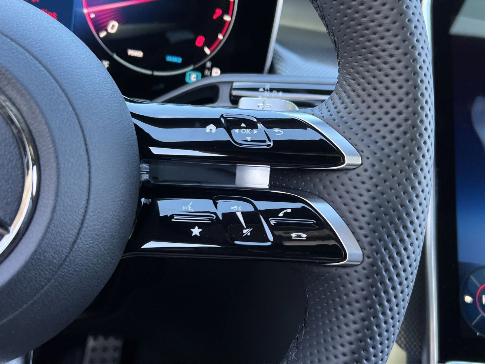 New 2026 Mercedes-Benz GLC 300 4MATIC image 29