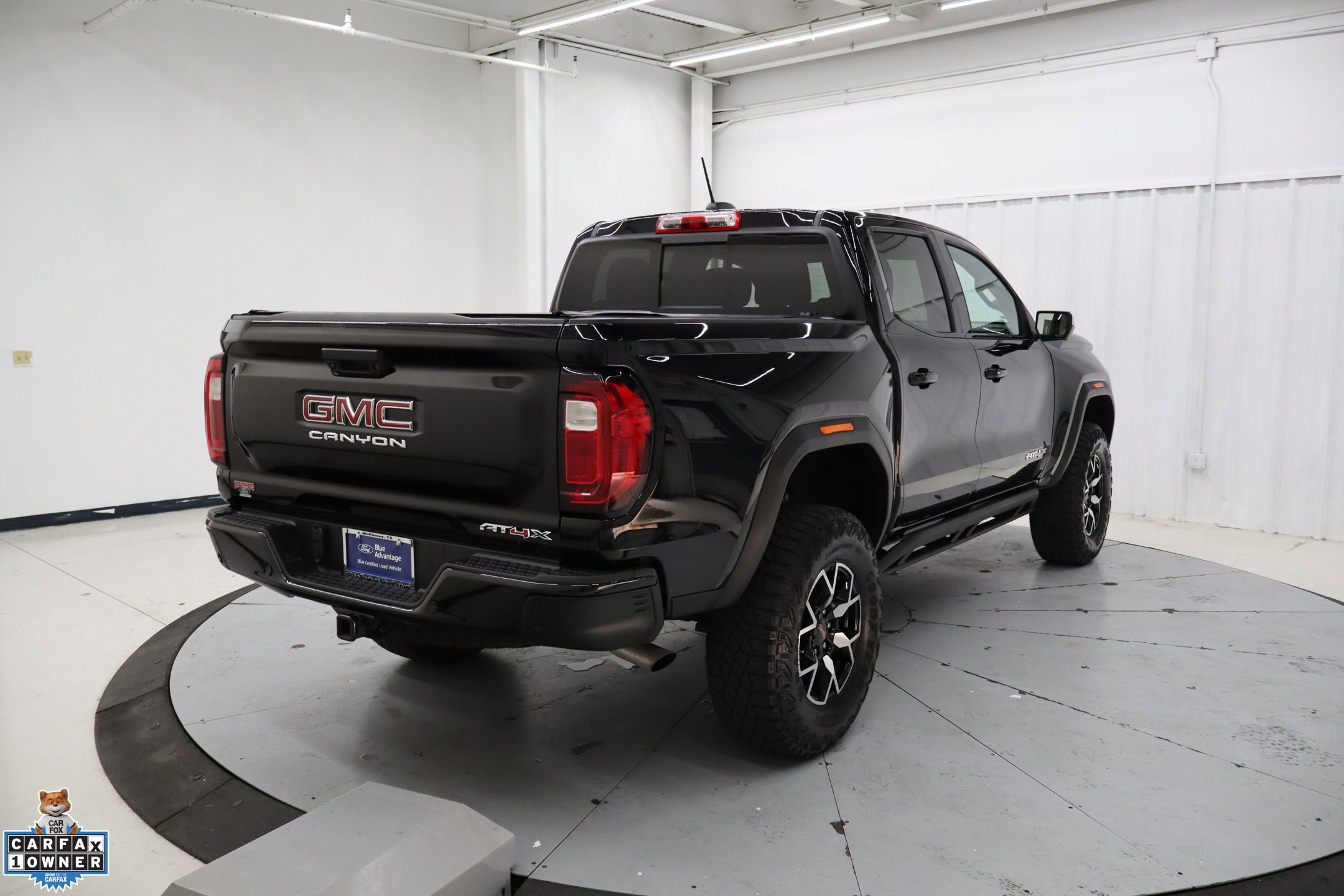 Used 2024 GMC Canyon AT4X image 4