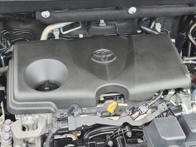 Used 2024 Toyota RAV4 XLE FWD image 21