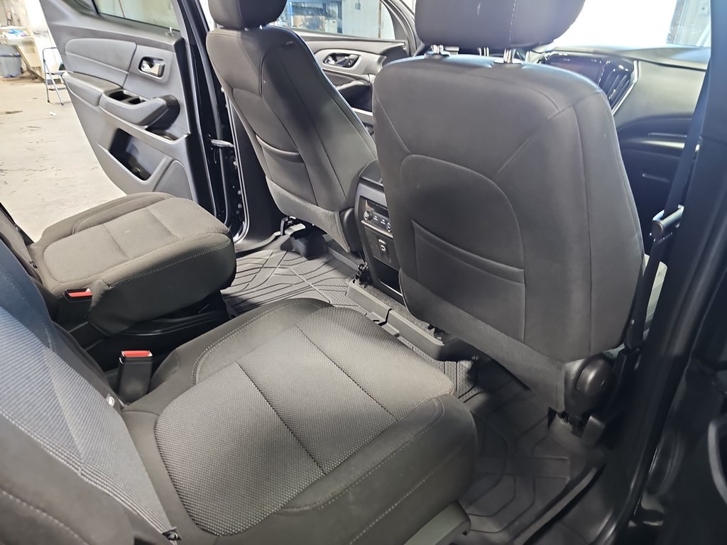 Used 2023 Chevrolet Traverse LT w/ LPO, Floor Liner Package AWD/4WD image 11