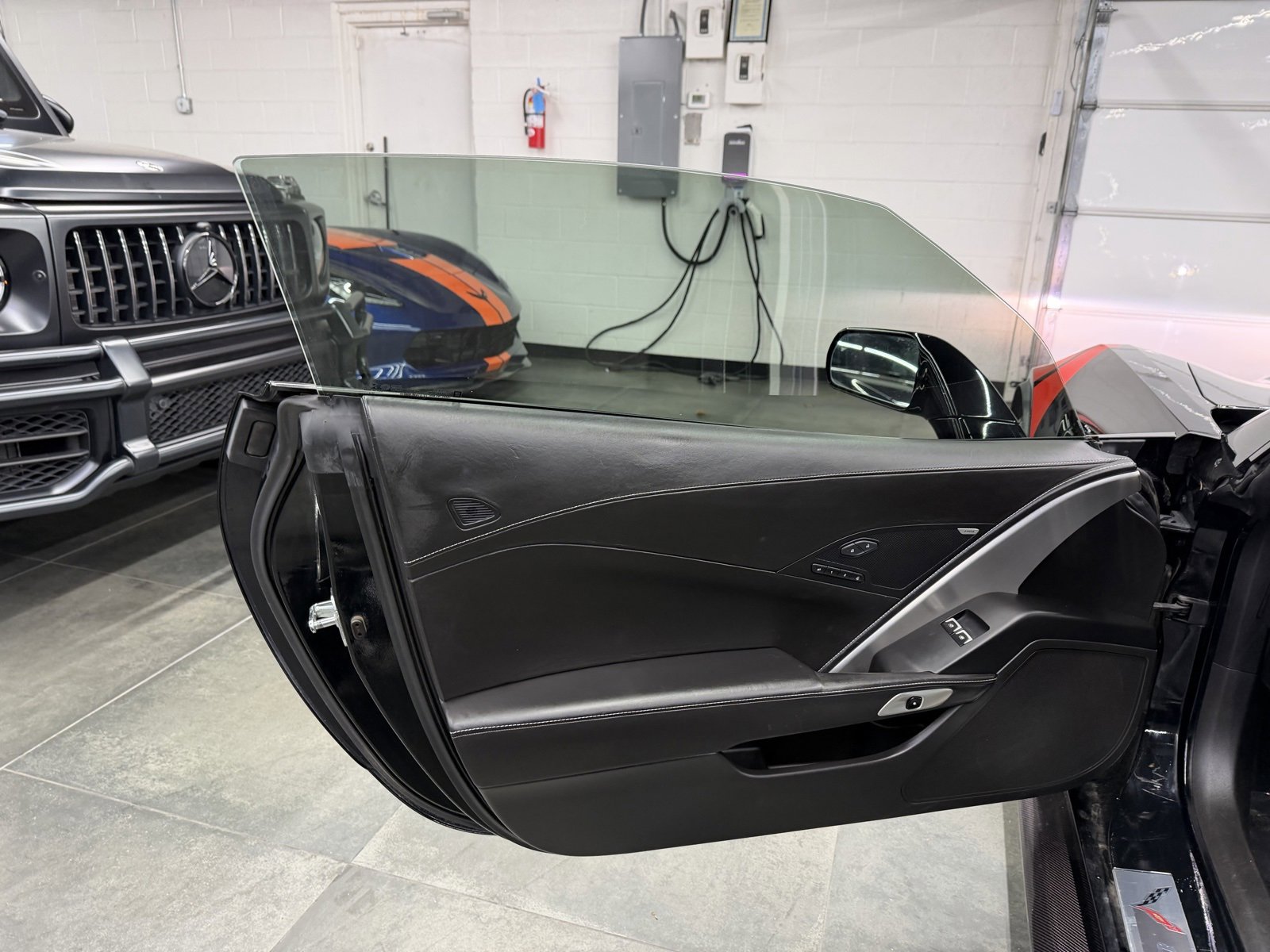 Used 2016 Chevrolet Corvette Z06 w/ 3LZ Preferred Equipment Group image 21