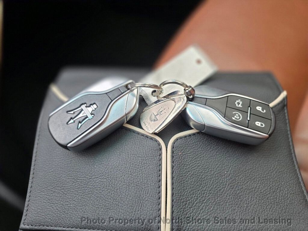 Used 2014 Maserati Ghibli S Q4 image 10