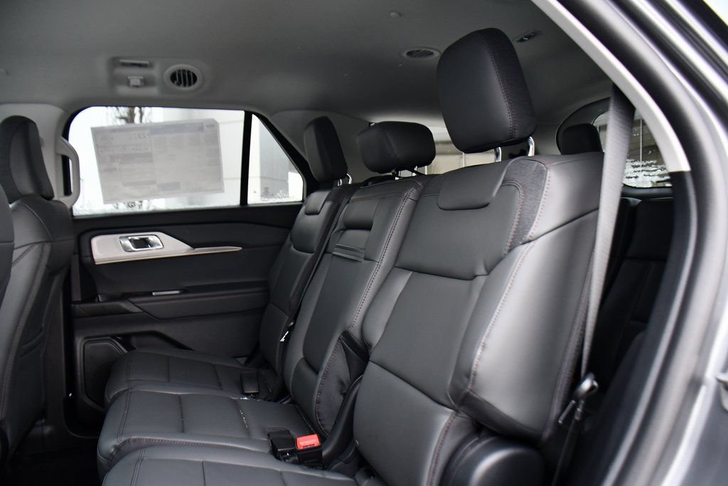 Used 2026 Ford Explorer Active w/ Active Comfort Package AWD/4WD image 22