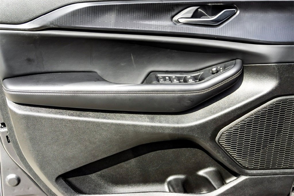 New 2025 Jeep Grand Cherokee Laredo w/ Luxury Tech Group I image 7