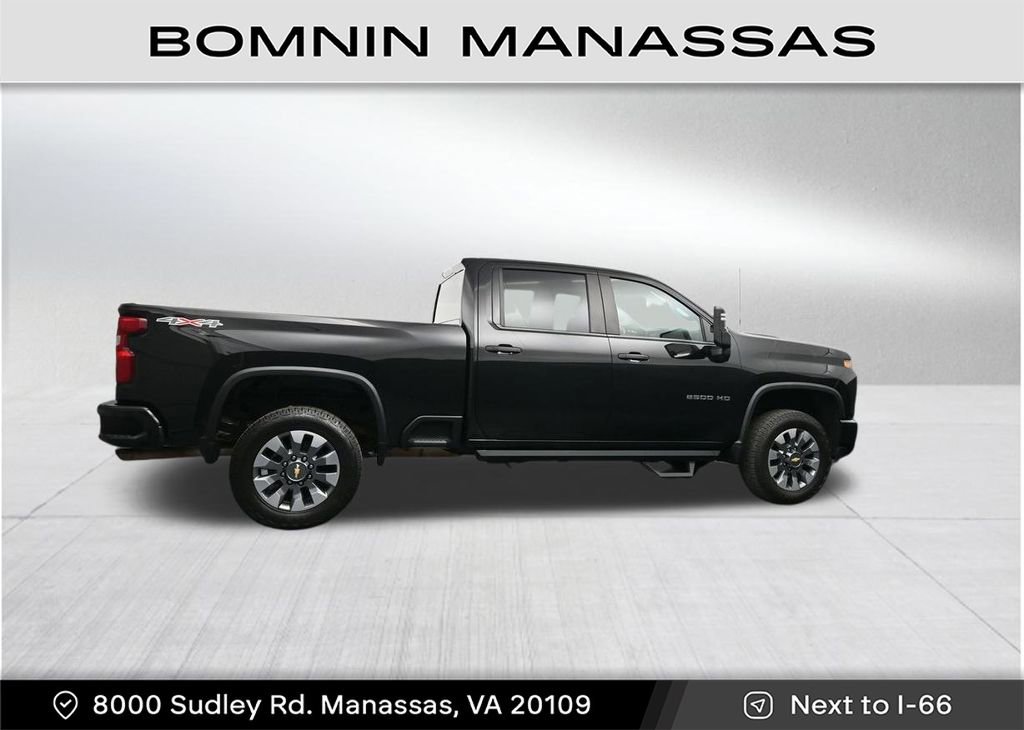 Used 2023 Chevrolet Silverado 2500 Custom w/ Custom Value Package image 4
