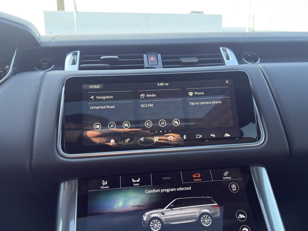 Used 2021 Land Rover Range Rover Sport HST image 18