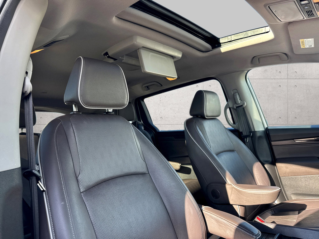Used 2024 Honda Odyssey Elite image 7