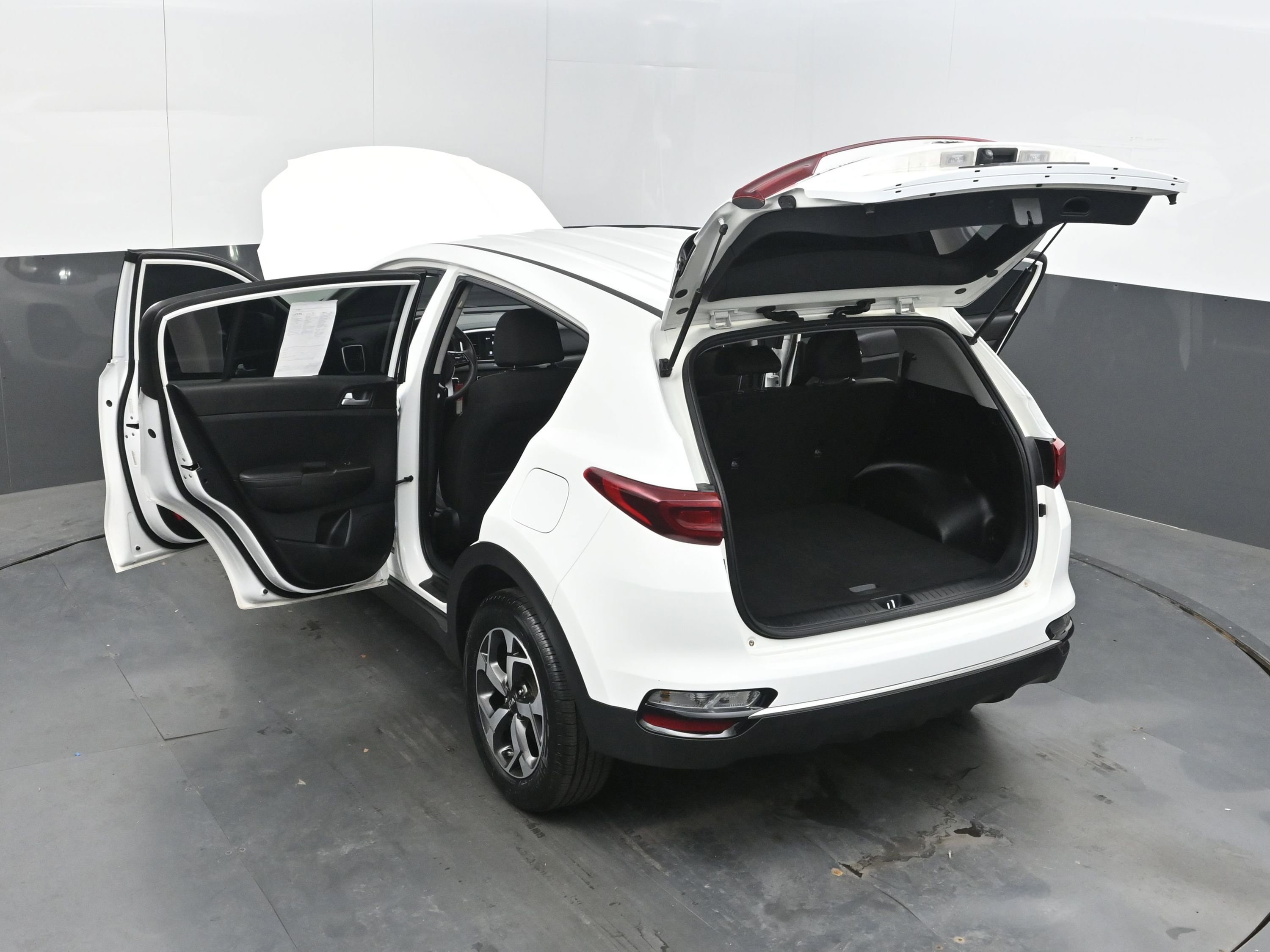 Used 2020 Kia Sportage LX AWD/4WD image 43