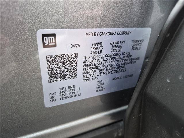 Used 2025 Chevrolet Trax RS w/ Driver Confidence Package FWD image 24