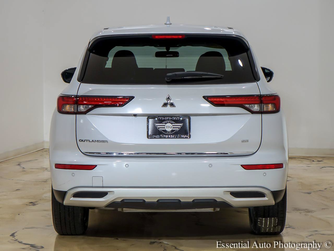 Used 2023 Mitsubishi Outlander SE FWD image 7