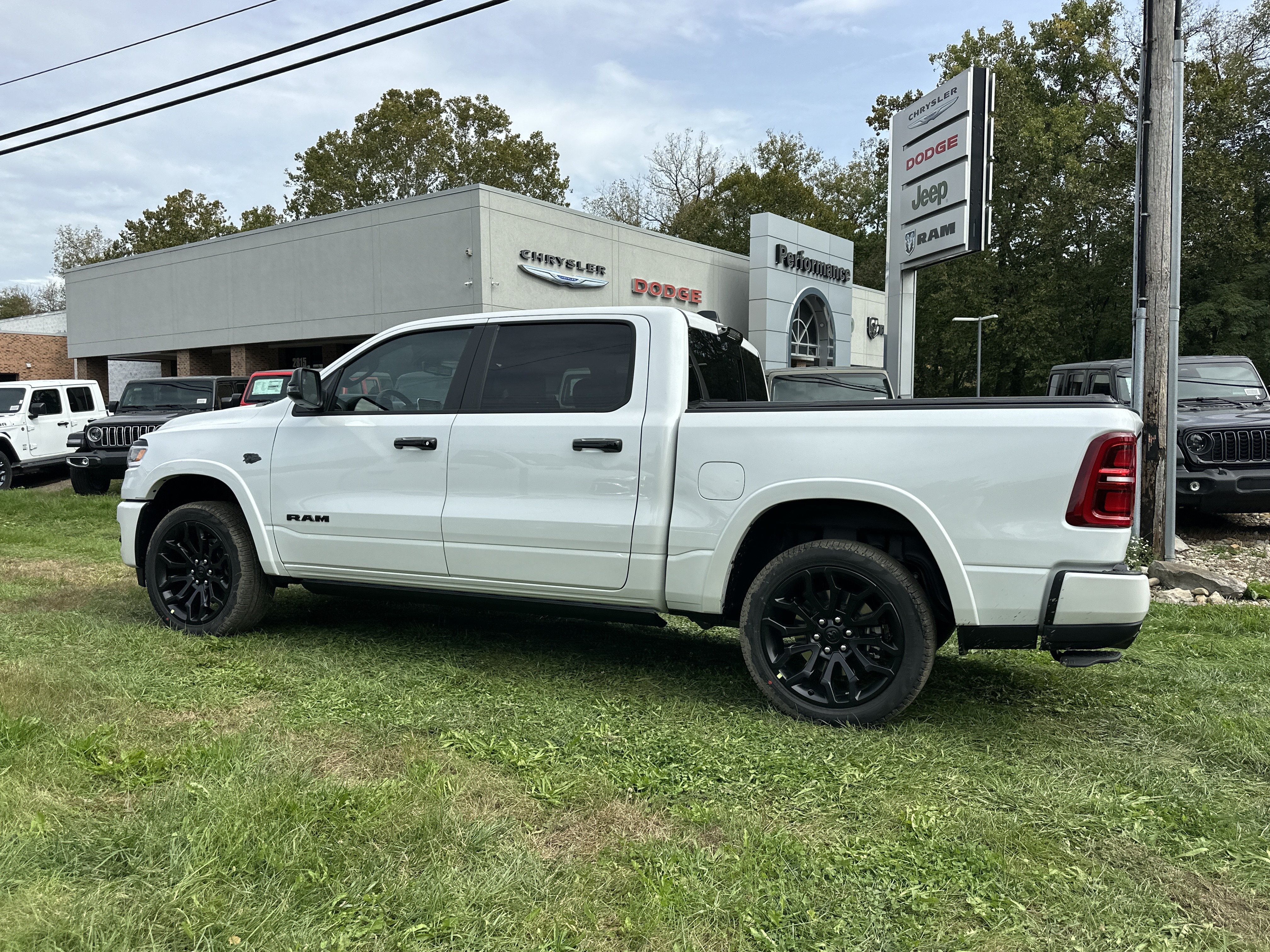 New 2027 RAM 1500 Limited AWD/4WD image 28