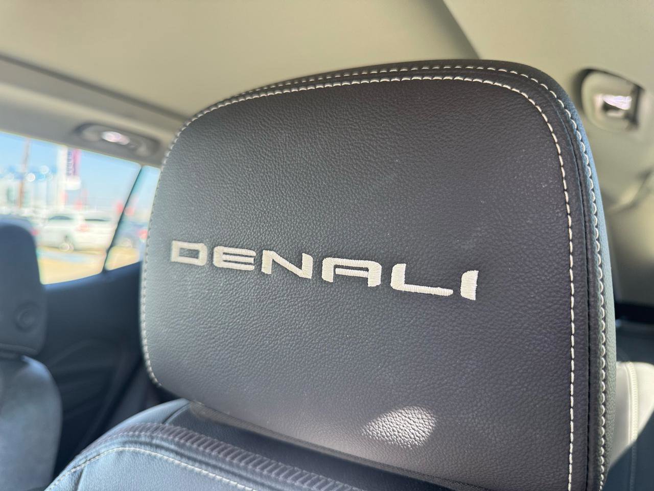 Used 2022 GMC Terrain Denali w/ Denali Premium Package image 37