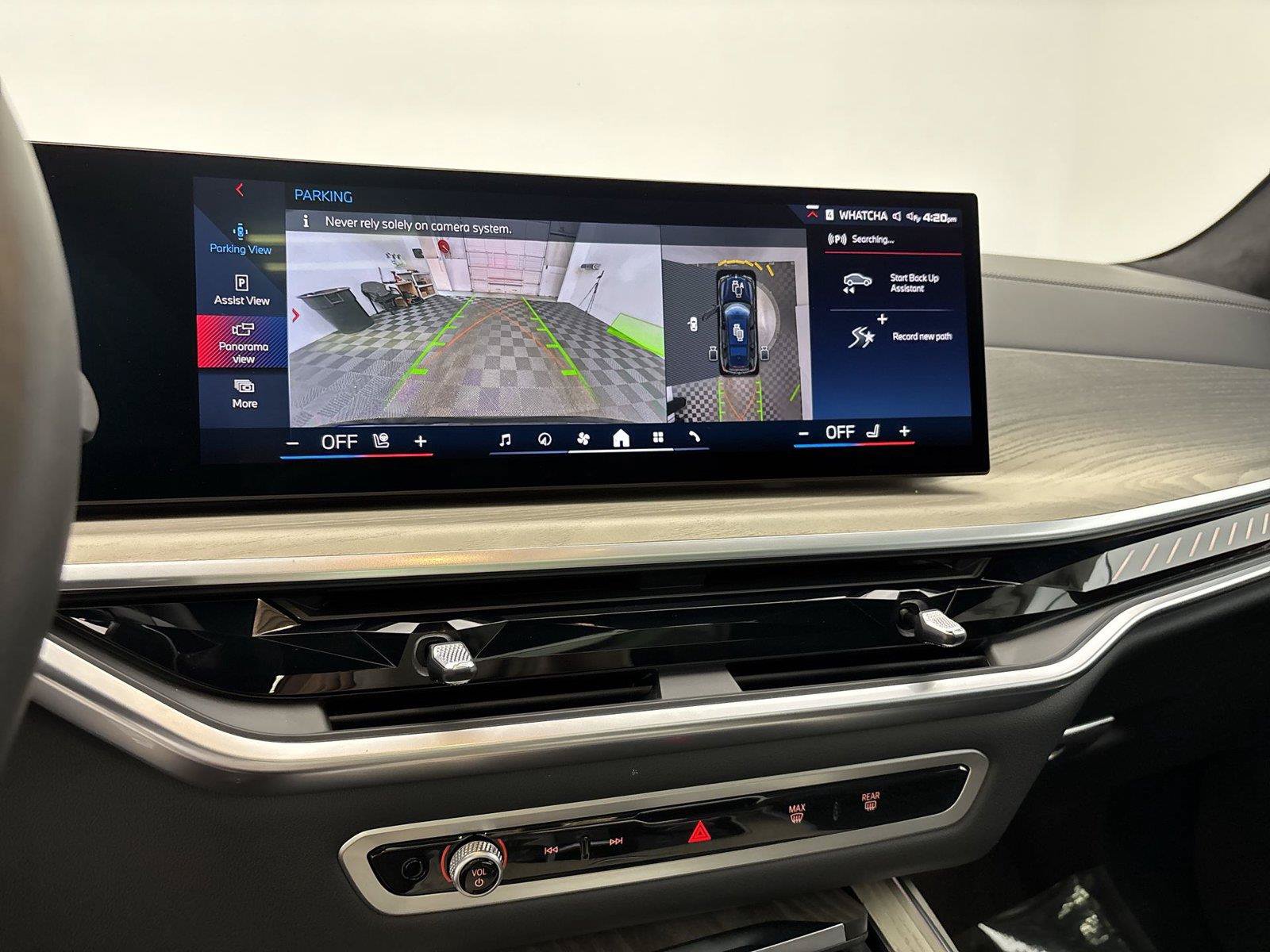 Used 2024 BMW X7 M60i AWD/4WD image 31