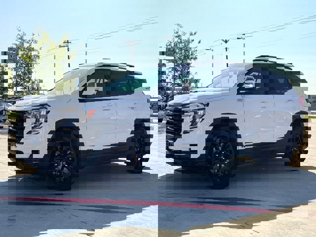 Used 2022 GMC Terrain SLT w/ Tech Package