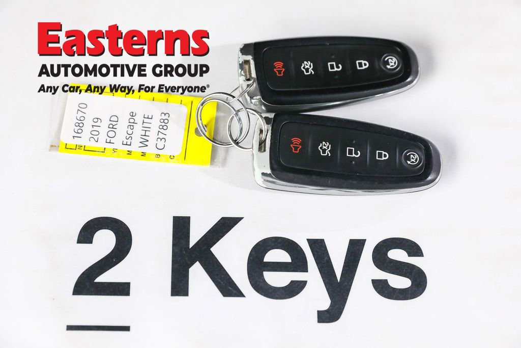 Used 2019 Ford Escape SE image 27